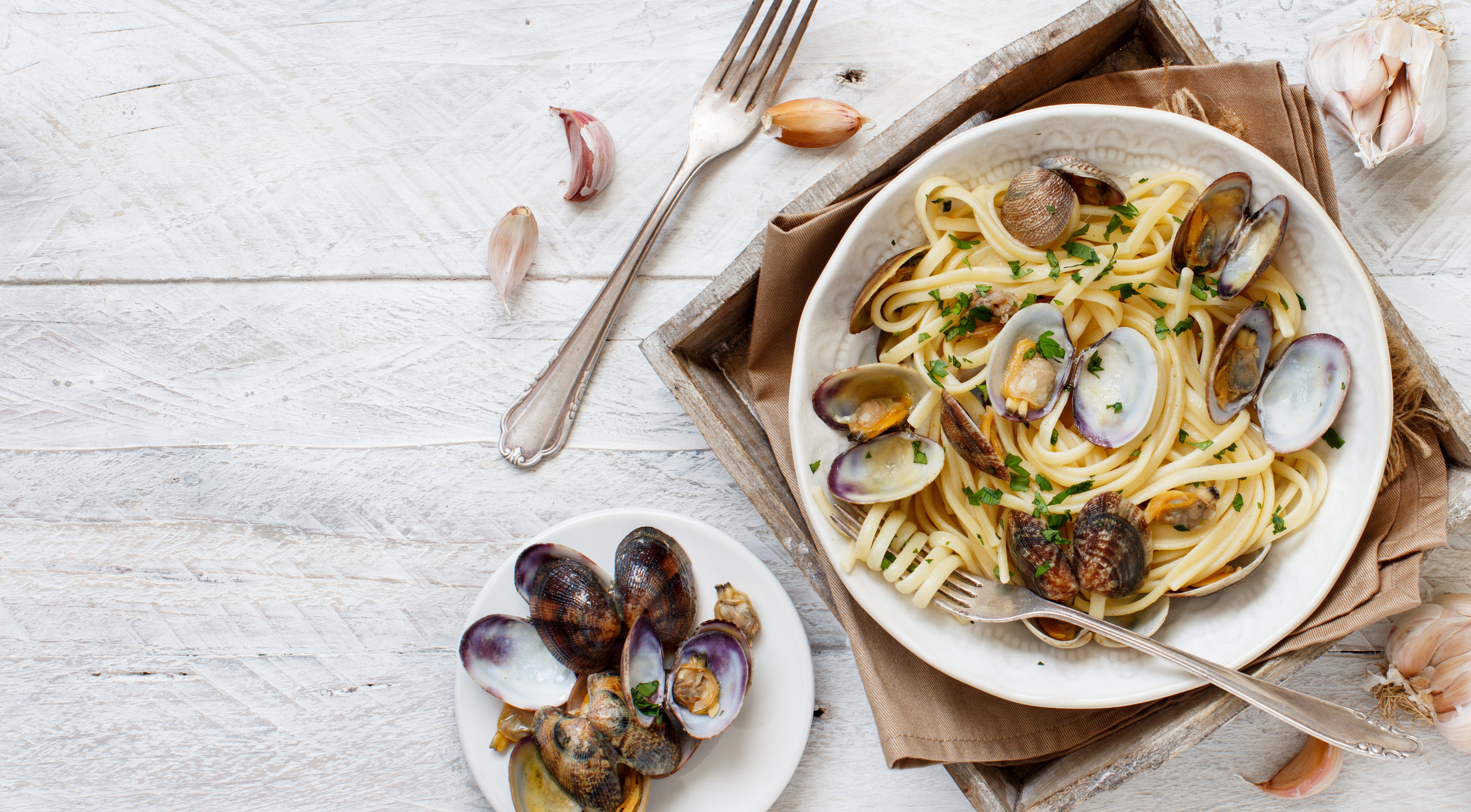 Linguini with clams